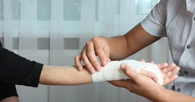 A kötszer fajták ismerete fontos az otthoni sebellátásban is